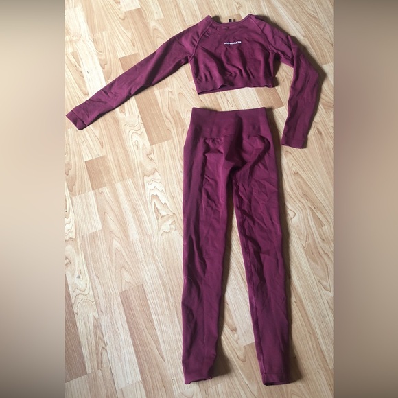 Alphalete Pants - Alphalete Size extra small crop top and leggings set